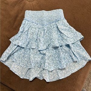 Women’s Hollister blue floral skirt size small